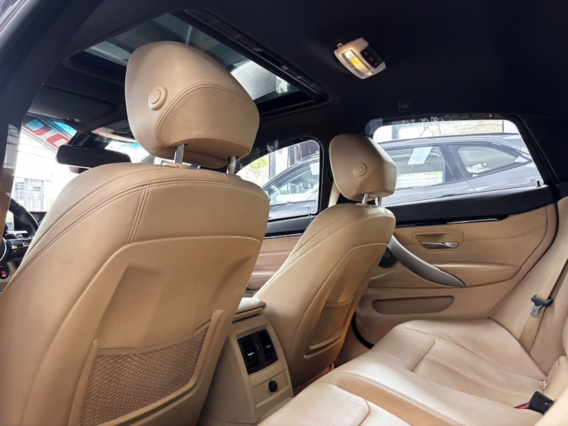 Foto do veículo BMW 430I 2.0 16V GASOLINA GRAN COUPÉ M SPORT AUTOMÁTICO 2017 46.890 KM 171.777,00
