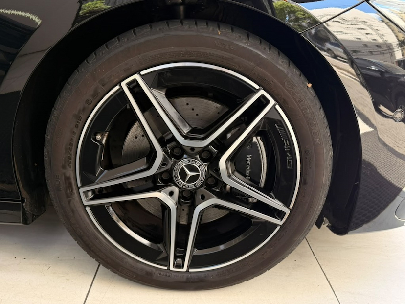 Foto do veículo MERCEDES-BENZ CLA 200 1.3 MHEV AMG LINE 7G-DCT 2025 20.535 KM 262.777,00