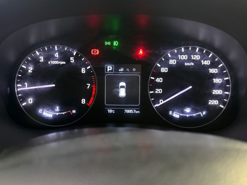Foto do veículo HYUNDAI CRETA 2.0 16V FLEX PRESTIGE AUTOMÁTICO 2019 78.856 KM 96.777,00