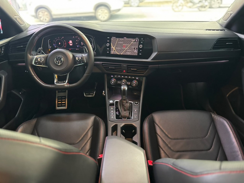 Foto do veículo VOLKSWAGEN JETTA 2.0 350 TSI GASOLINA GLI DSG 2019 58.901 KM 153.777,00