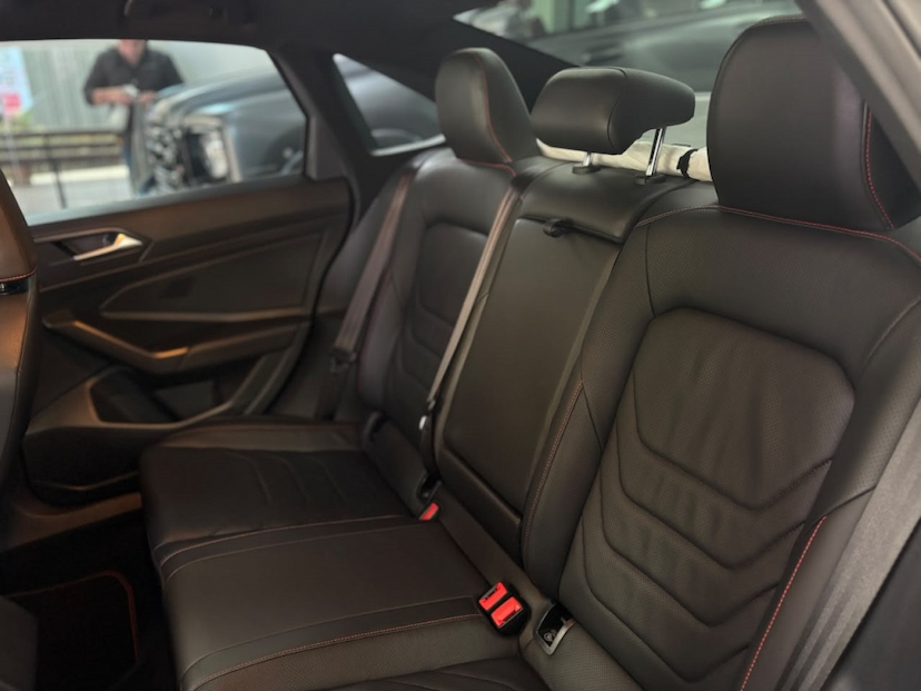Foto do veículo VOLKSWAGEN JETTA 2.0 350 TSI GASOLINA GLI DSG 2019 58.901 KM 153.777,00