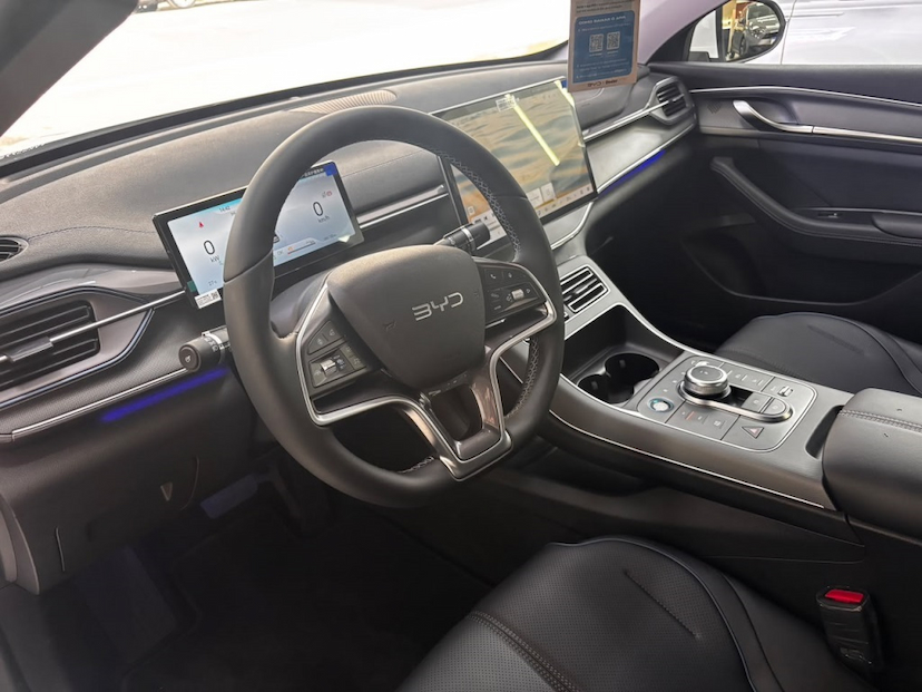 Foto do veículo BYD KING 1.5 DM-I PHEV GS AUTOMÁTICO 2027 0 KM 260.367,00
