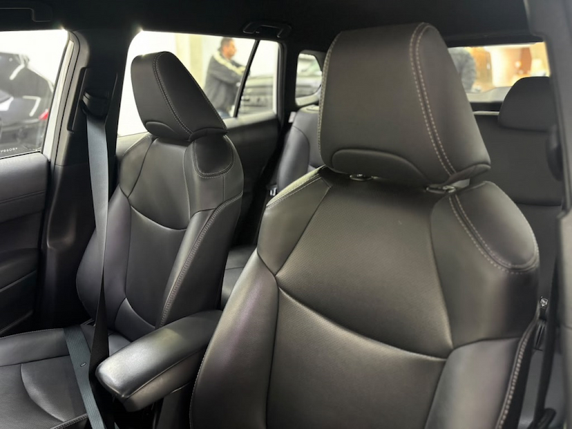 Foto do veículo TOYOTA COROLLA CROSS 1.8 VVT-I HYBRID FLEX XRV CVT 2024 60.732 KM 152.777,00