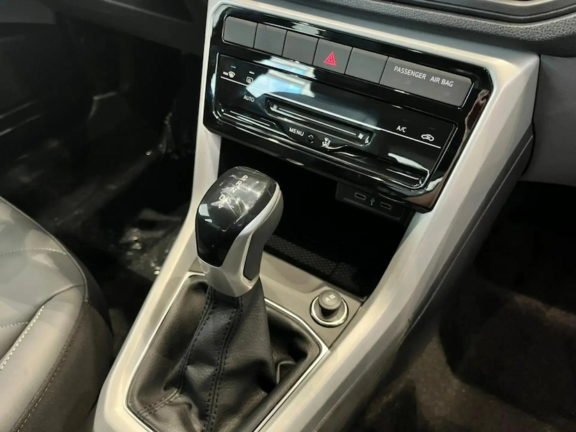 Foto do veículo VOLKSWAGEN T-CROSS 1.0 200 TSI TOTAL FLEX COMFORTLINE AUTOMÁTICO 2026 0 KM 245.477,00