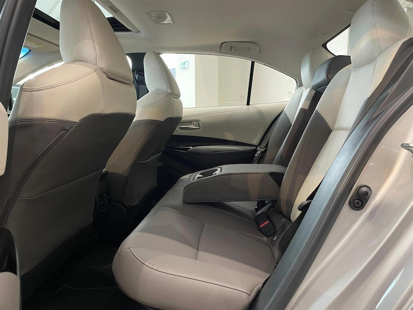 Foto do veículo TOYOTA COROLLA 1.8 VVT-I HYBRID FLEX ALTIS PREMIUM CVT 2026 0 KM 294.267,00
