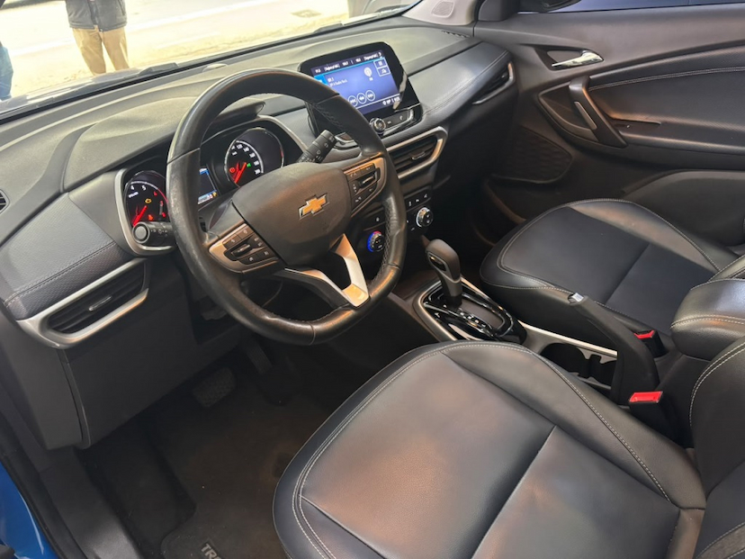 Foto do veículo CHEVROLET TRACKER 1.2 TURBO FLEX PREMIER AUTOMÁTICO 2020 83.676 KM 96.777,00