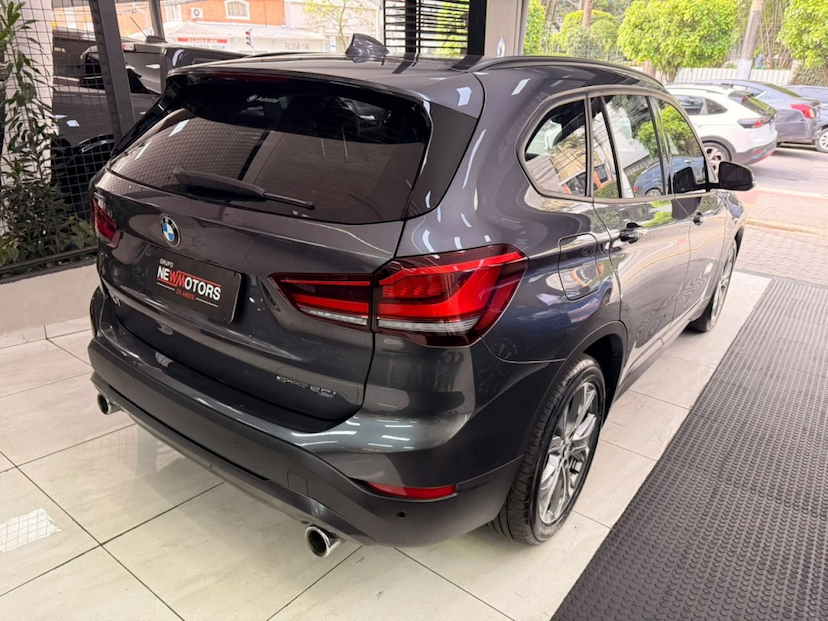 Foto do veículo BMW X1 2.0 16V TURBO ACTIVEFLEX SDRIVE20I GP 4P AUTOMÁTICO 2022 51.514 KM 170.777,00