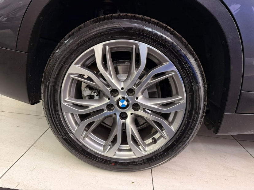 Foto do veículo BMW X1 2.0 16V TURBO ACTIVEFLEX SDRIVE20I GP 4P AUTOMÁTICO 2022 51.514 KM 170.777,00