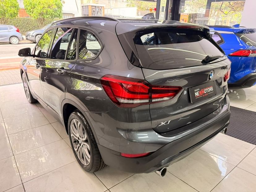 Foto do veículo BMW X1 2.0 16V TURBO ACTIVEFLEX SDRIVE20I GP 4P AUTOMÁTICO 2022 51.514 KM 170.777,00