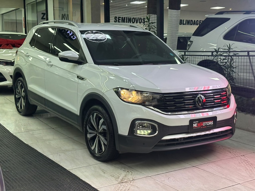 Foto do veículo VOLKSWAGEN T-CROSS 1.4 250 TSI TOTAL FLEX HIGHLINE AUTOMÁTICO 2022 26.130 KM 119.777,00