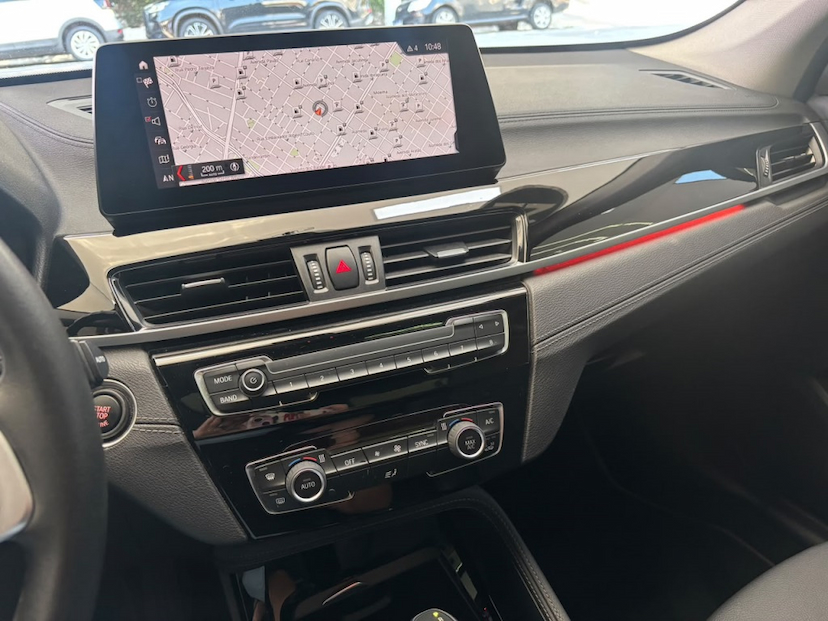 Foto do veículo BMW X1 2.0 16V TURBO ACTIVEFLEX SDRIVE20I X-LINE PLUS 4P AUTOMÁTICO 2022 43.465 KM 178.777,00