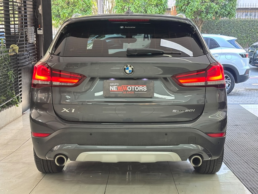 Foto do veículo BMW X1 2.0 16V TURBO ACTIVEFLEX SDRIVE20I X-LINE PLUS 4P AUTOMÁTICO 2022 43.465 KM 178.777,00