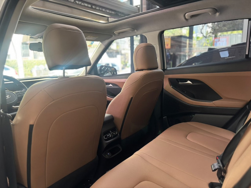 Foto do veículo HYUNDAI CRETA 1.0 TGDI FLEX PLATINUM AUTOMÁTICO 2027 219 KM 169.777,00