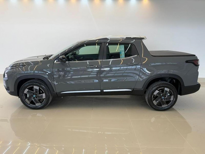 Foto do veículo FIAT TORO 2.2 TURBO DIESEL VOLCANO 4WD AT9 2026 0 KM 259.900,00