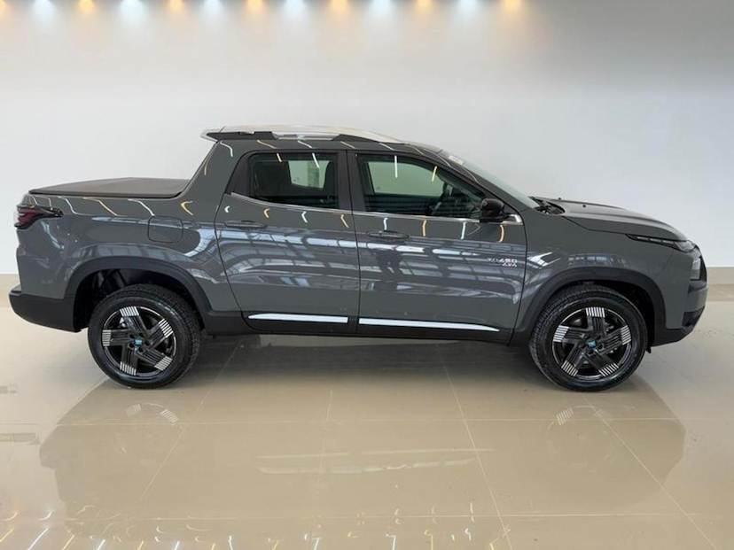 Foto do veículo FIAT TORO 2.2 TURBO DIESEL VOLCANO 4WD AT9 2026 0 KM 259.900,00
