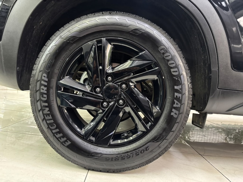 Foto do veículo HYUNDAI CRETA 1.0 TGDI FLEX COMFORT AUTOMÁTICO 2024 17.039 KM 118.777,00