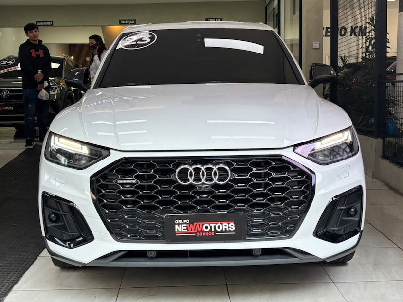 Foto do veículo AUDI Q5 2.0 55 TFSIE PHEV PERFORMANCE BLACK QUATTRO S TRONIC 2023 74.000 KM 269.777,00