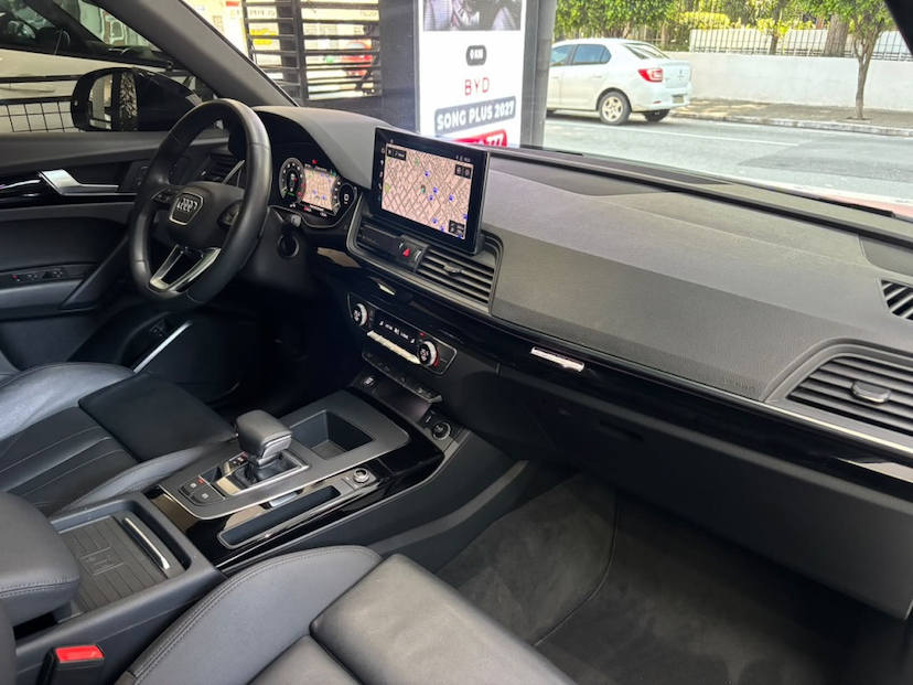 Foto do veículo AUDI Q5 2.0 55 TFSIE PHEV PERFORMANCE BLACK QUATTRO S TRONIC 2023 74.000 KM 269.777,00