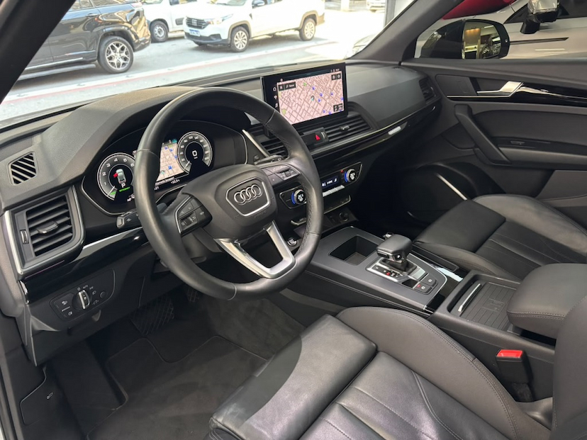 Foto do veículo AUDI Q5 2.0 55 TFSIE PHEV PERFORMANCE BLACK QUATTRO S TRONIC 2023 74.000 KM 269.777,00