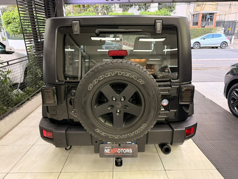 Foto do veículo JEEP WRANGLER 3.6 SPORT 4X4 V6 24V GASOLINA 2P AUTOMÁTICO 2012 87.000 KM 209.777,00