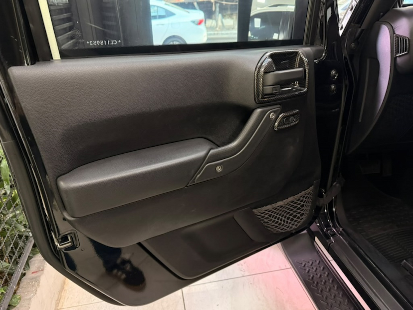 Foto do veículo JEEP WRANGLER 3.6 SPORT 4X4 V6 24V GASOLINA 2P AUTOMÁTICO 2012 87.000 KM 209.777,00