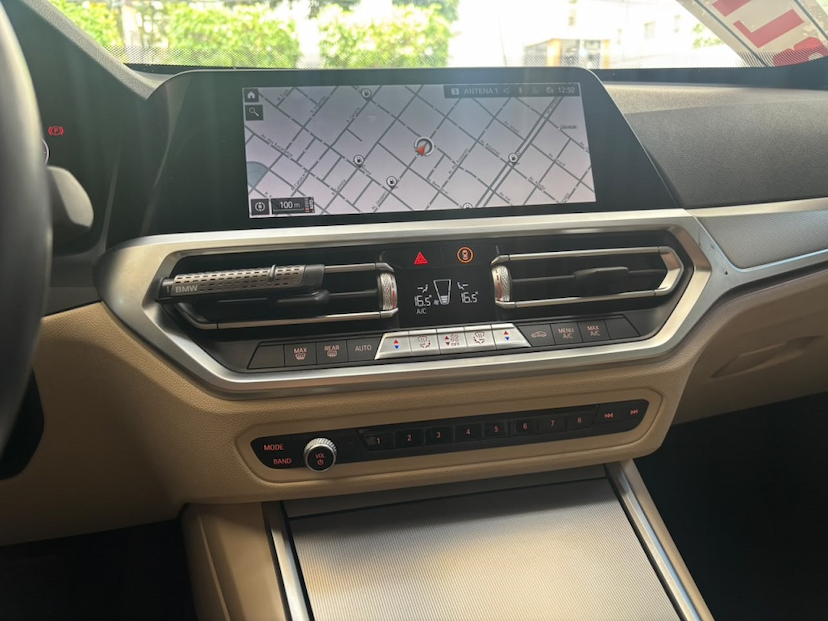 Foto do veículo BMW 320I 2.0 16V TURBO FLEX GP AUTOMÁTICO 2022 39.747 KM 235.777,00