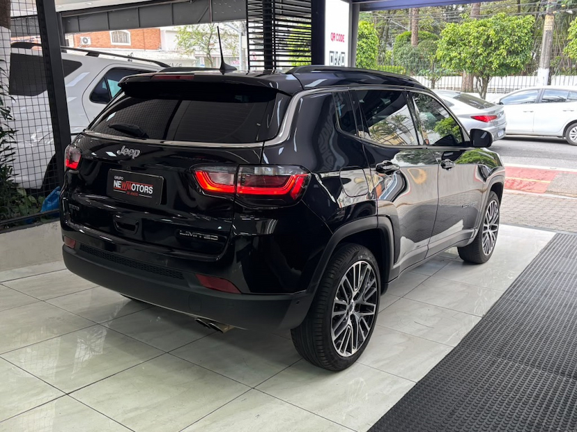 Foto do veículo JEEP COMPASS 1.3 T270 TURBO FLEX LIMITED AT6 2024 40.482 KM 137.777,00