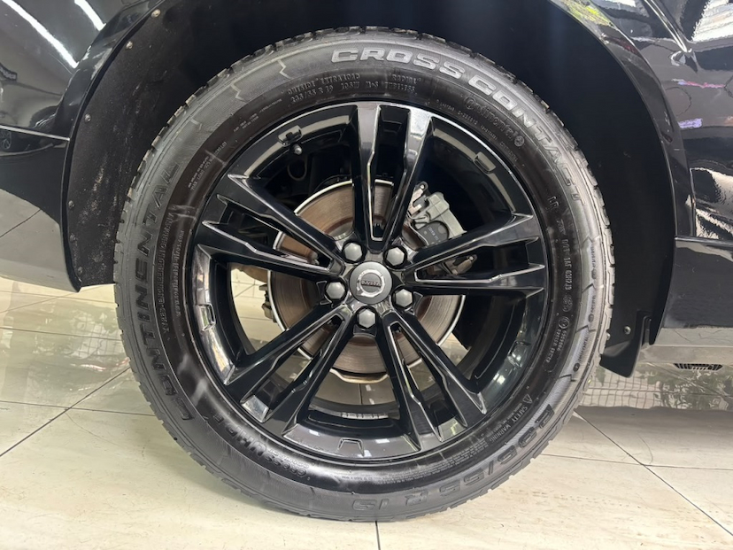Foto do veículo VOLVO XC60 2.0 T5 GASOLINA MOMENTUM AWD GEARTRONIC 2019 89.402 KM 143.777,00