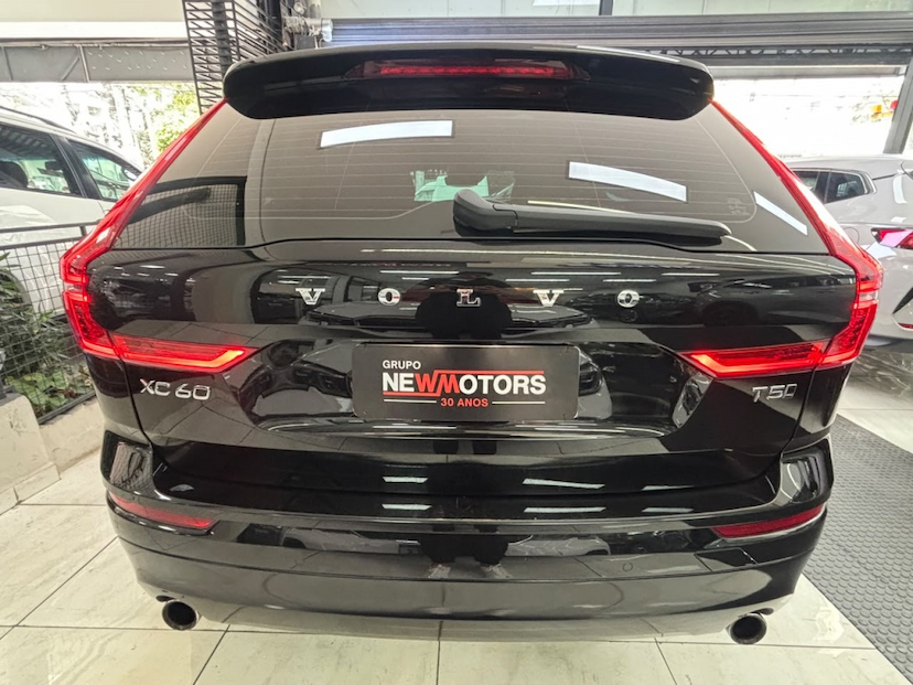 Foto do veículo VOLVO XC60 2.0 T5 GASOLINA MOMENTUM AWD GEARTRONIC 2019 89.402 KM 143.777,00
