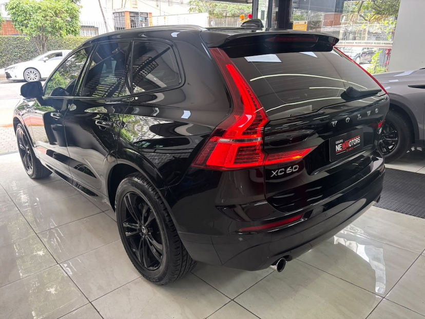 Foto do veículo VOLVO XC60 2.0 T5 GASOLINA MOMENTUM AWD GEARTRONIC 2019 89.402 KM 143.777,00