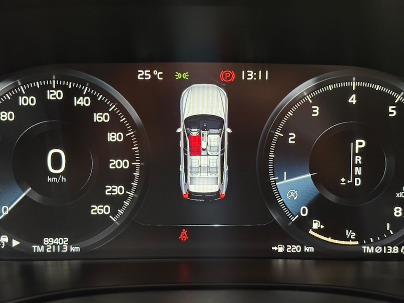 Foto do veículo VOLVO XC60 2.0 T5 GASOLINA MOMENTUM AWD GEARTRONIC 2019 89.402 KM 143.777,00