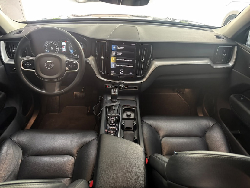 Foto do veículo VOLVO XC60 2.0 T5 GASOLINA MOMENTUM AWD GEARTRONIC 2019 89.402 KM 143.777,00