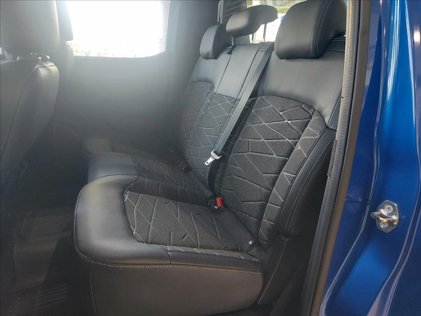 Foto do veículo FORD RANGER 2.0 TURBO DIESEL CD BLACK 4X2 AUTOMÁTICO 2027 0 KM 219.900,00
