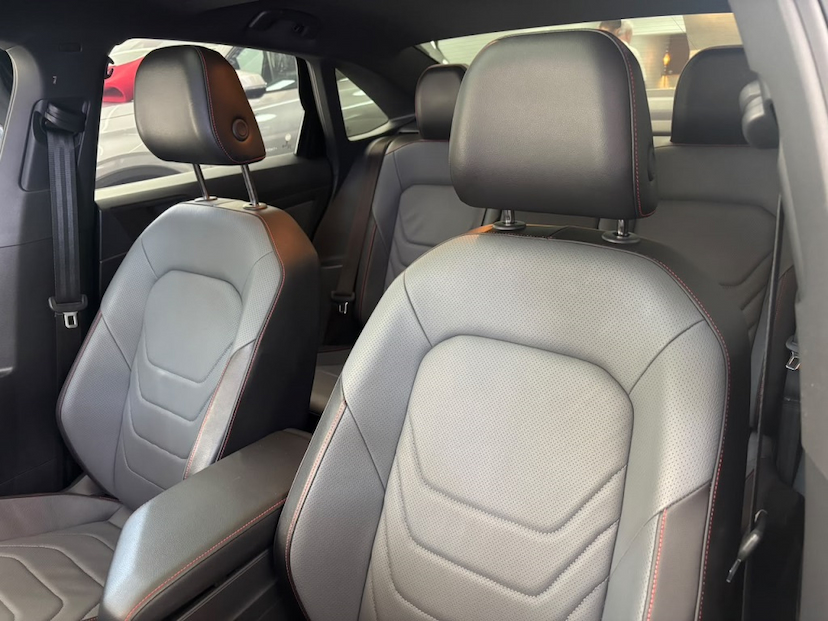 Foto do veículo VOLKSWAGEN JETTA 2.0 350 TSI GASOLINA GLI DSG 2026 17.588 KM 225.777,00
