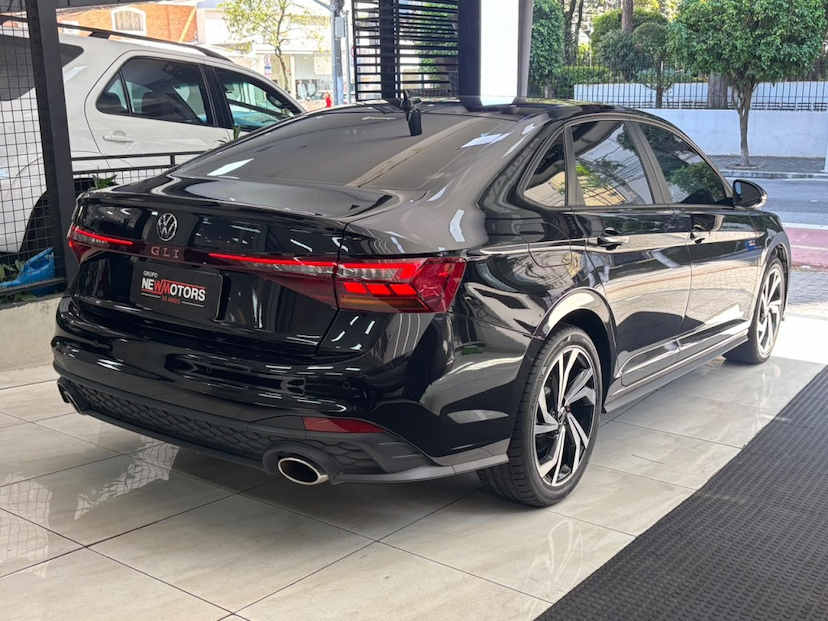 Foto do veículo VOLKSWAGEN JETTA 2.0 350 TSI GASOLINA GLI DSG 2026 17.588 KM 225.777,00