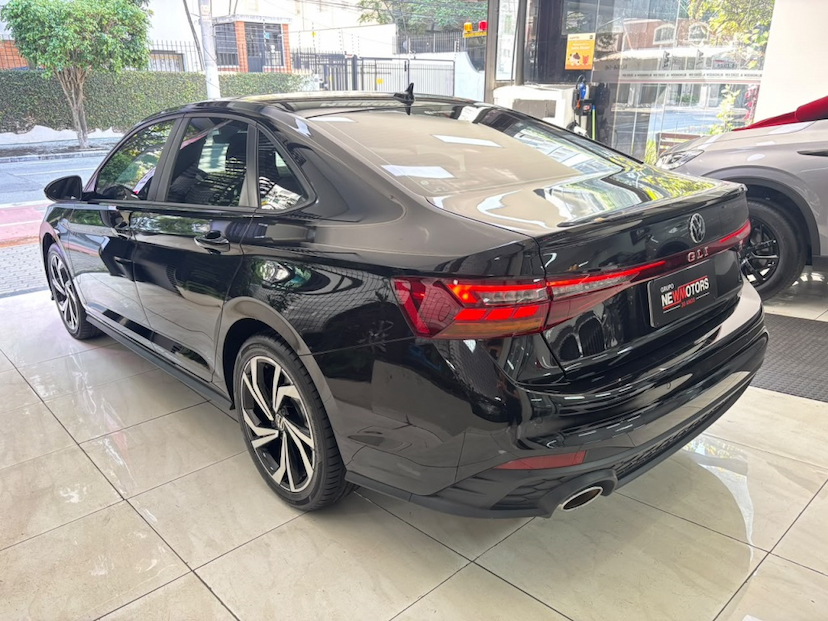 Foto do veículo VOLKSWAGEN JETTA 2.0 350 TSI GASOLINA GLI DSG 2026 17.588 KM 225.777,00