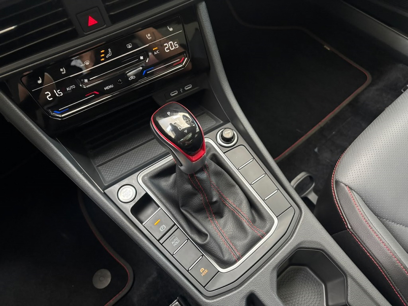 Foto do veículo VOLKSWAGEN JETTA 2.0 350 TSI GASOLINA GLI DSG 2026 17.588 KM 225.777,00