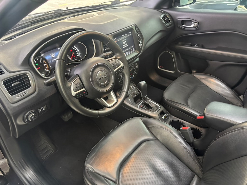 Foto do veículo JEEP COMPASS 2.0 16V DIESEL LIMITED 4X4 AUTOMÁTICO 2021 68.238 KM 123.777,00