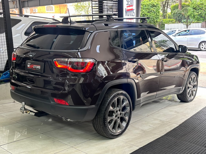 Foto do veículo JEEP COMPASS 2.0 16V DIESEL LIMITED 4X4 AUTOMÁTICO 2021 68.238 KM 123.777,00
