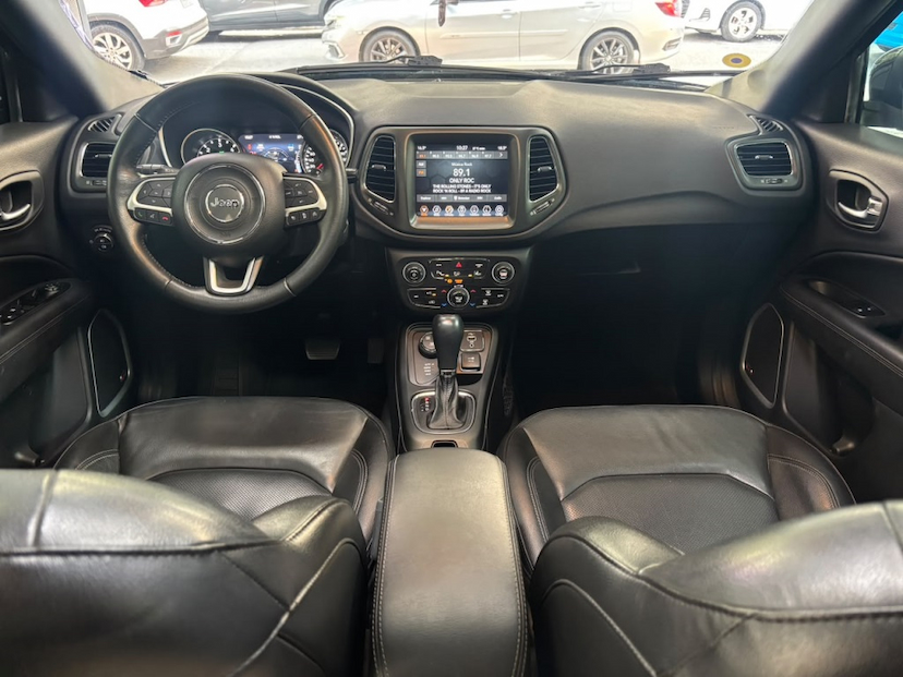 Foto do veículo JEEP COMPASS 2.0 16V DIESEL LIMITED 4X4 AUTOMÁTICO 2021 68.238 KM 123.777,00