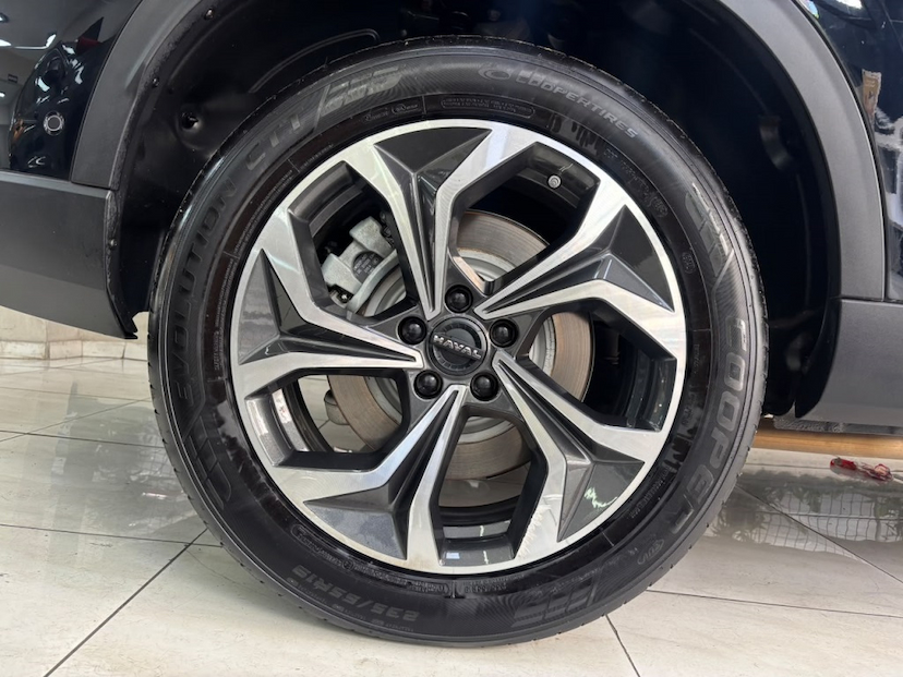 Foto do veículo GWM HAVAL H6 1.5 PHEV PREMIUM AWD E-TRACTION 2025 20.500 KM 194.777,00