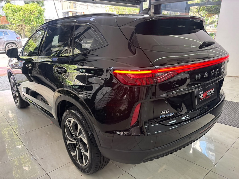 Foto do veículo GWM HAVAL H6 1.5 PHEV PREMIUM AWD E-TRACTION 2025 20.500 KM 194.777,00