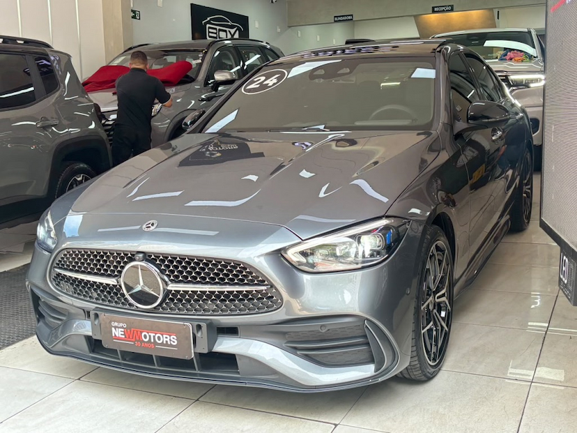 Foto do veículo MERCEDES-BENZ C 300 2.0 EQ BOOST HÍBRIDO AMG LINE 9G-TRONIC 2024 62.517 KM 289.777,00