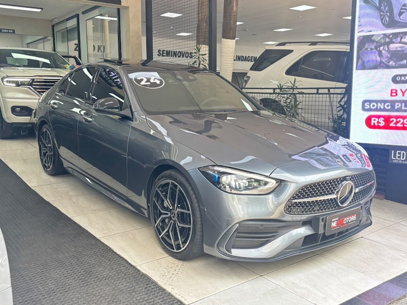 Foto do veículo MERCEDES-BENZ C 300 2.0 EQ BOOST HÍBRIDO AMG LINE 9G-TRONIC 2024 62.517 KM 289.777,00