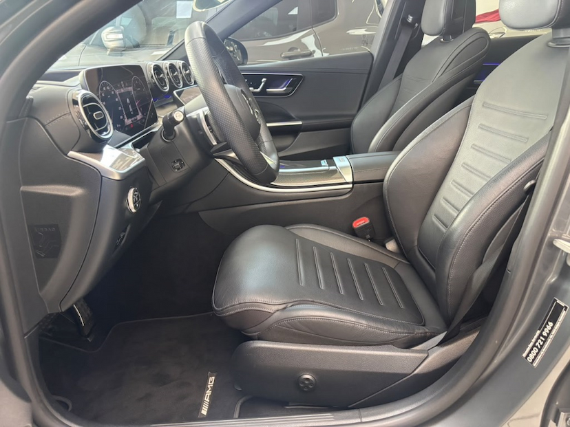Foto do veículo MERCEDES-BENZ C 300 2.0 EQ BOOST HÍBRIDO AMG LINE 9G-TRONIC 2024 62.517 KM 289.777,00