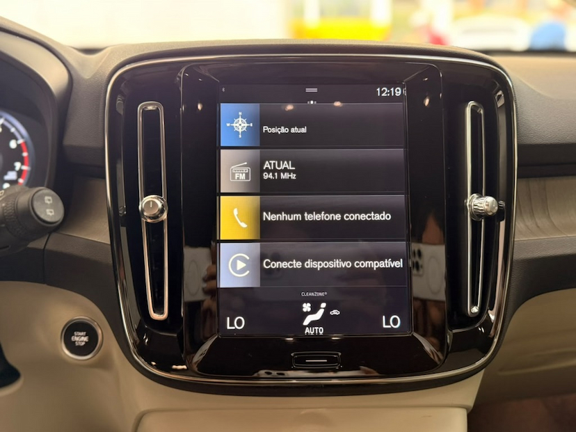 Foto do veículo VOLVO XC40 2.0 T4 GASOLINA INSCRIPTION GEARTRONIC 2020 66.299 KM 177.777,00