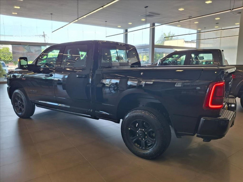 Foto do veículo RAM 3500 6.7 I6 TURBO DIESEL LARAMIE NIGHT EDITION CD 4X4  AUTOMÁTICO 2026 0 KM 531.900,00