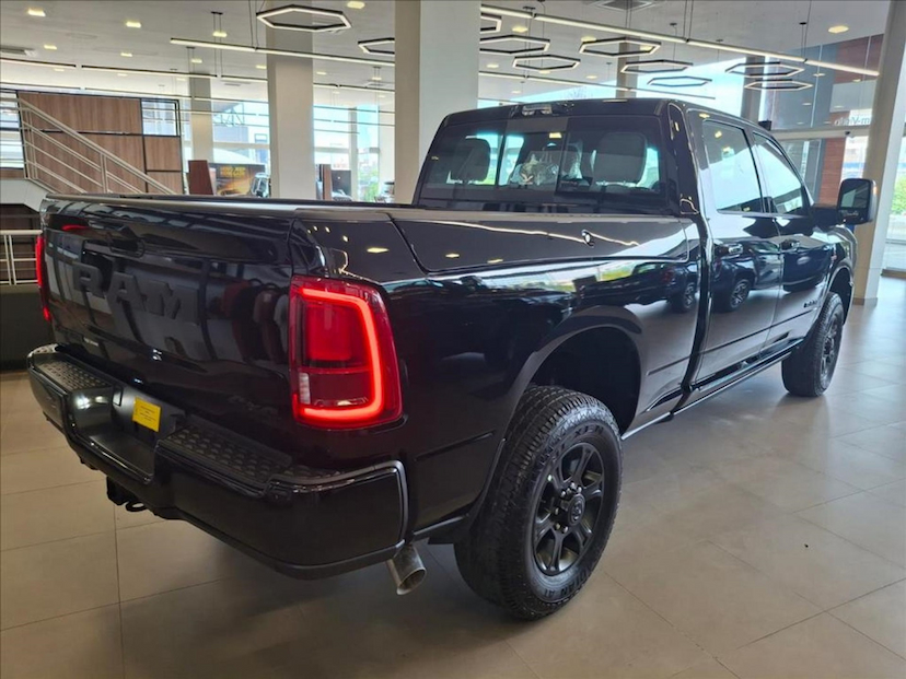 Foto do veículo RAM 3500 6.7 I6 TURBO DIESEL LARAMIE NIGHT EDITION CD 4X4  AUTOMÁTICO 2026 0 KM 531.900,00