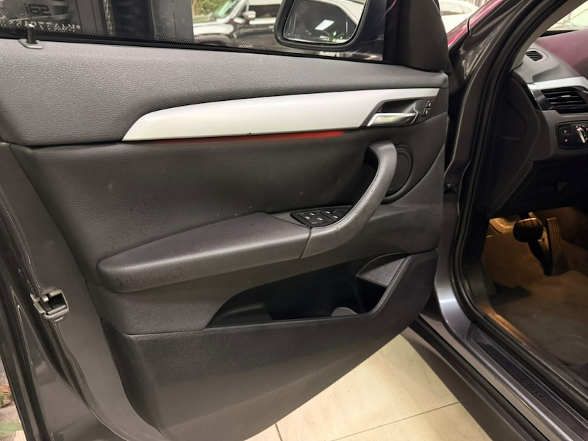 Foto do veículo BMW X1 2.0 16V TURBO ACTIVEFLEX SDRIVE20I 4P AUTOMÁTICO 2019 90.560 KM 138.777,00