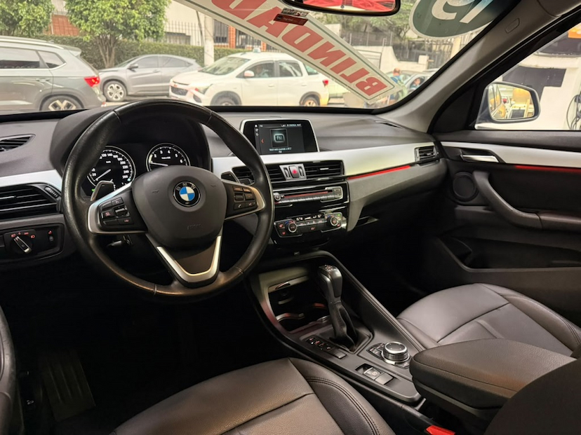 Foto do veículo BMW X1 2.0 16V TURBO ACTIVEFLEX SDRIVE20I 4P AUTOMÁTICO 2019 90.560 KM 138.777,00